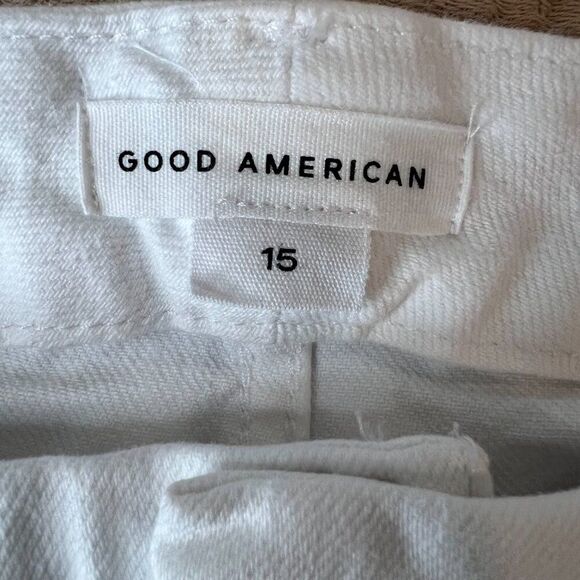 Good American Rolled Cuffed Shorts Women's White Sz. 15 NWOT Summer Spring Beach - Picture 8 of 15